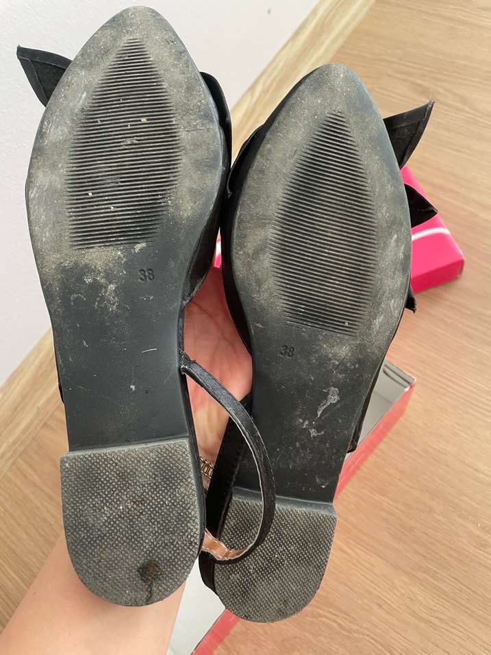 Siyah Fiyonklu Kadın Babet - Görsel 4