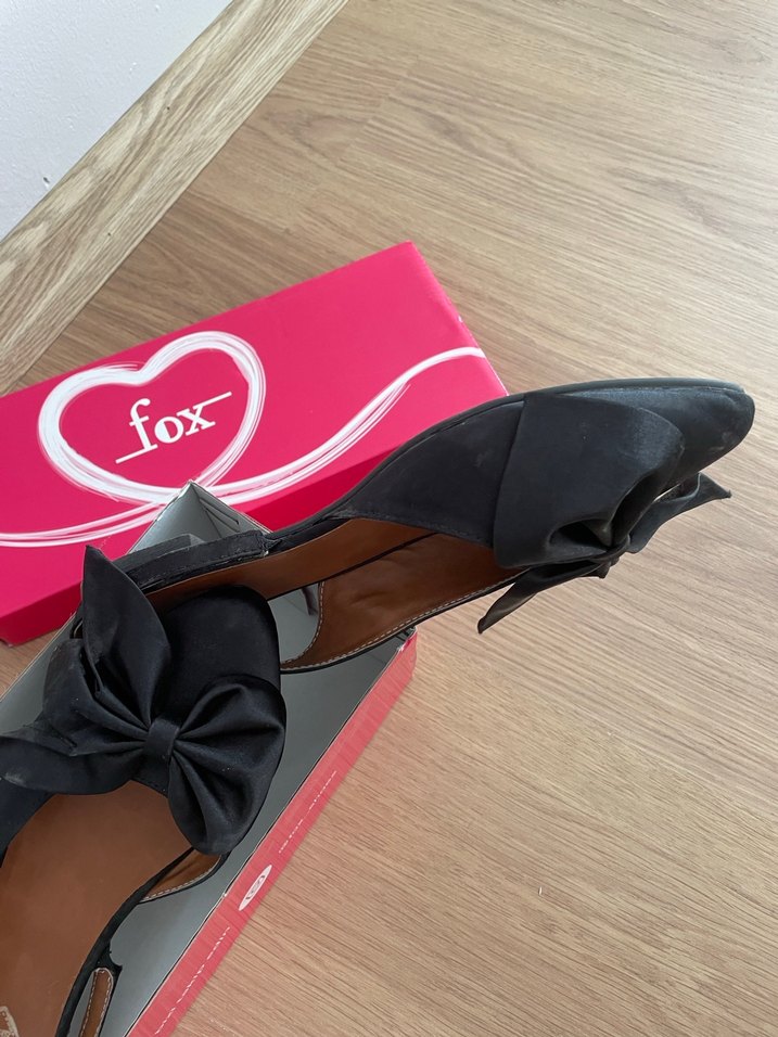 Siyah Fiyonklu Kadın Babet - Görsel 3