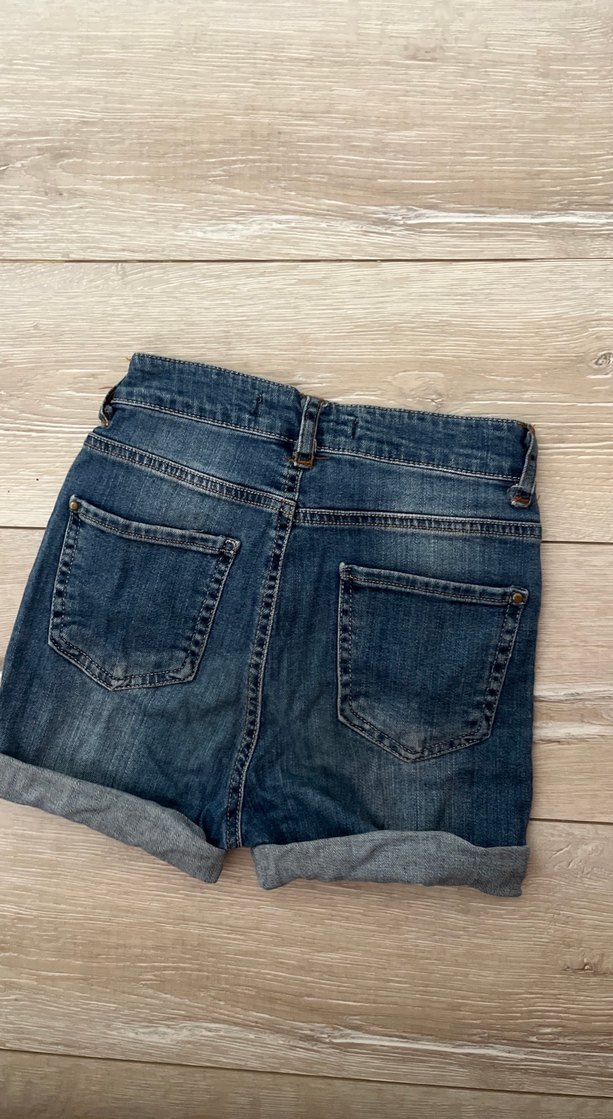 Kadın Rahat Kesim Kot Şort - Görsel 3