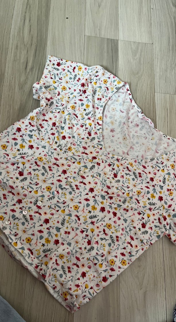 Çiçek Desenli V Yaka bluz - Görsel 3