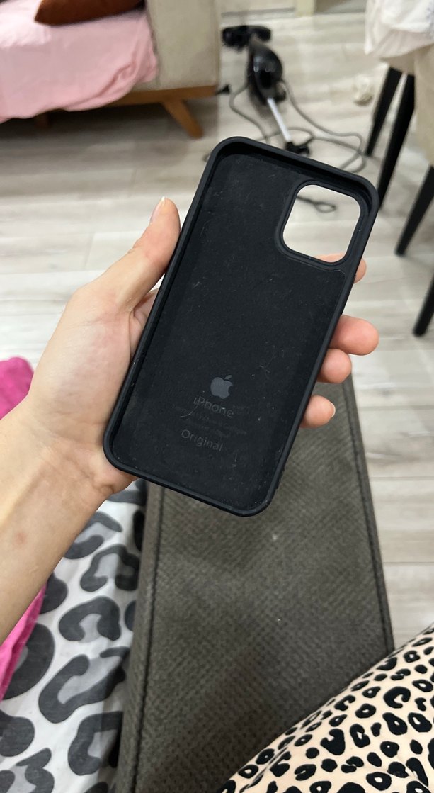 İphone 12 siyah orjinal kılıf - Görsel 4