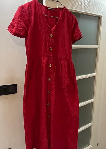 Kırmızı Düğmeli Midi Keten Elbise - Görsel 4