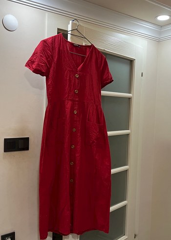Kırmızı Düğmeli Midi Keten Elbise - Görsel 2