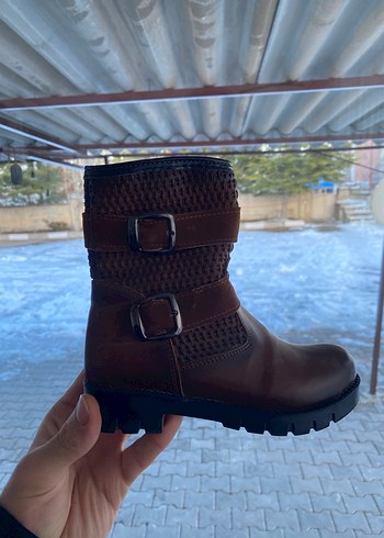 KIZ Çocuk Siyah Yılan Desenli Bot - Görsel 2