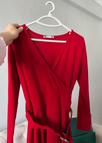 Kırmızı V Yaka Triko Elbisee - Görsel 2