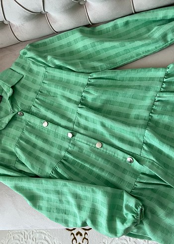 Düğmeli Yeşil Gömlek - Görsel 2