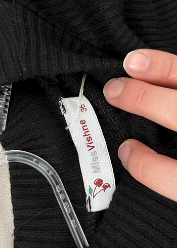 Siyah Deri Pileli Düğme Detaylı Uzun Elbise - Görsel 5