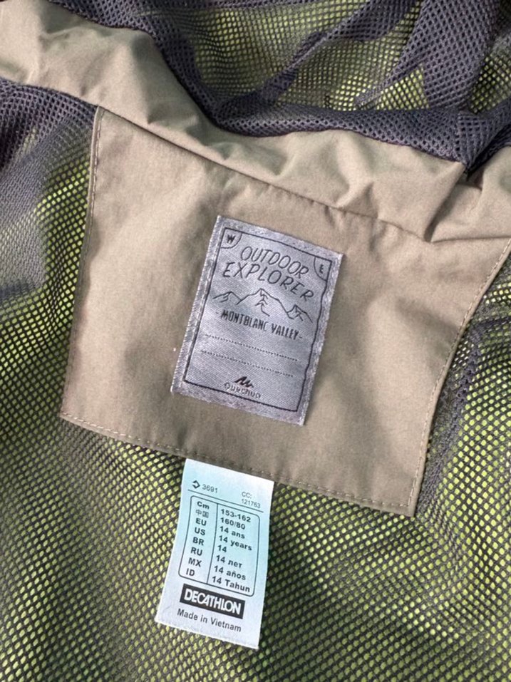 Decathlon Quechua Erkek Çocuk Yeşil Fermuarlı Yağmurluk - Görsel 2