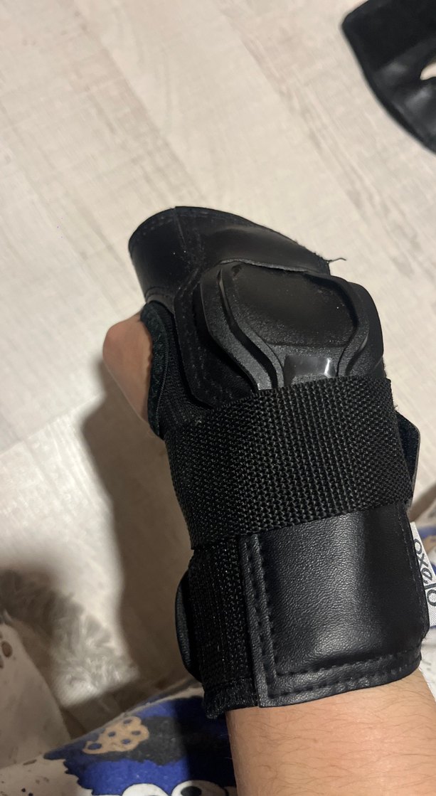 Siyah Velcro Bantlı Motosiklet omuzluk ve el
için dizlik yok - Görsel 2