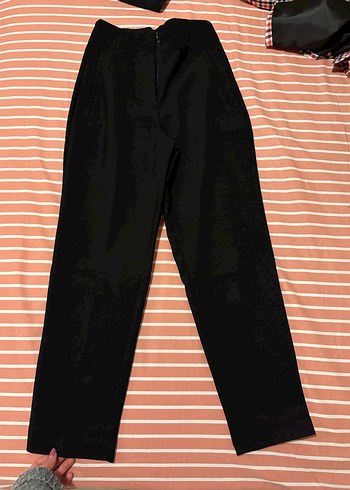 ZARA Kadın Siyah Fermuarlı Kumaş Pantolon - Görsel 2