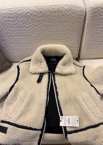 Beyaz Kürklü Kadın Ceket - Görsel 4