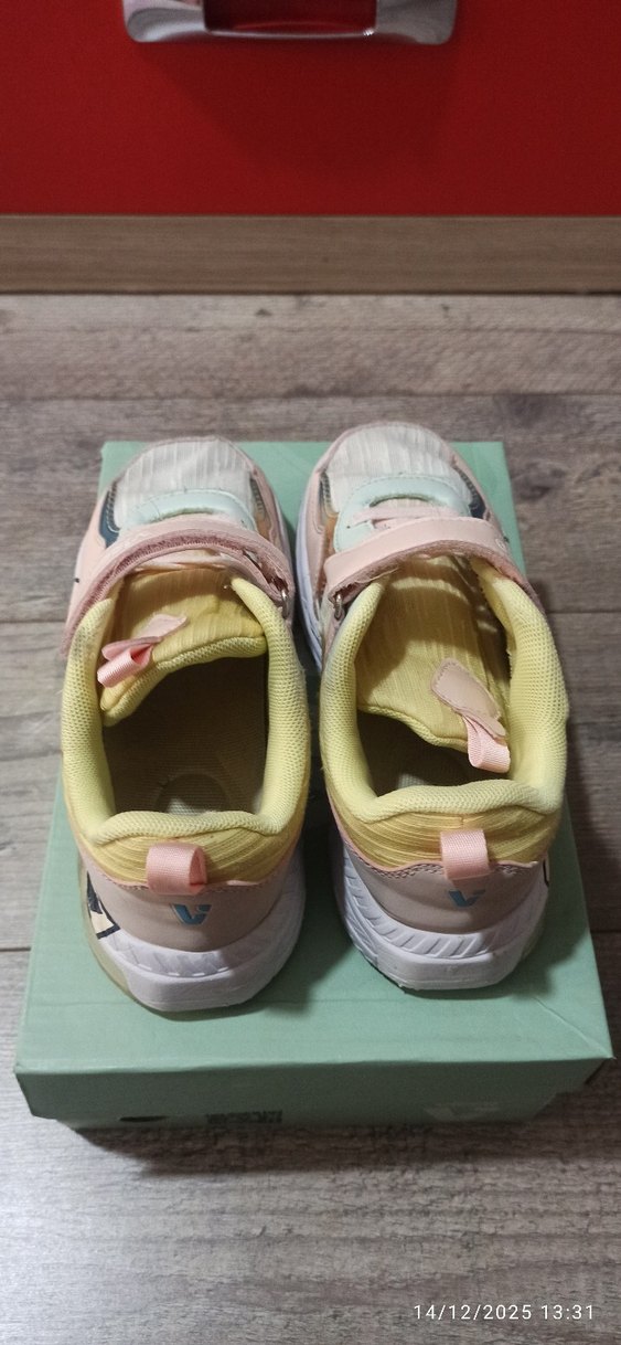 Kız Çocuk Çok Renkli Velcro Spor Ayakkabı - Görsel 4