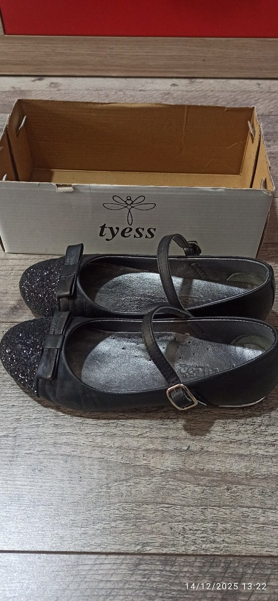 Kız Çocuk Siyah Goth Babet Ayakkabı - Görsel 2