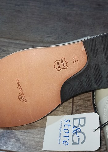 Beyaz Parlak Erkek Çocuk Özel Ayakkabı - Görsel 5