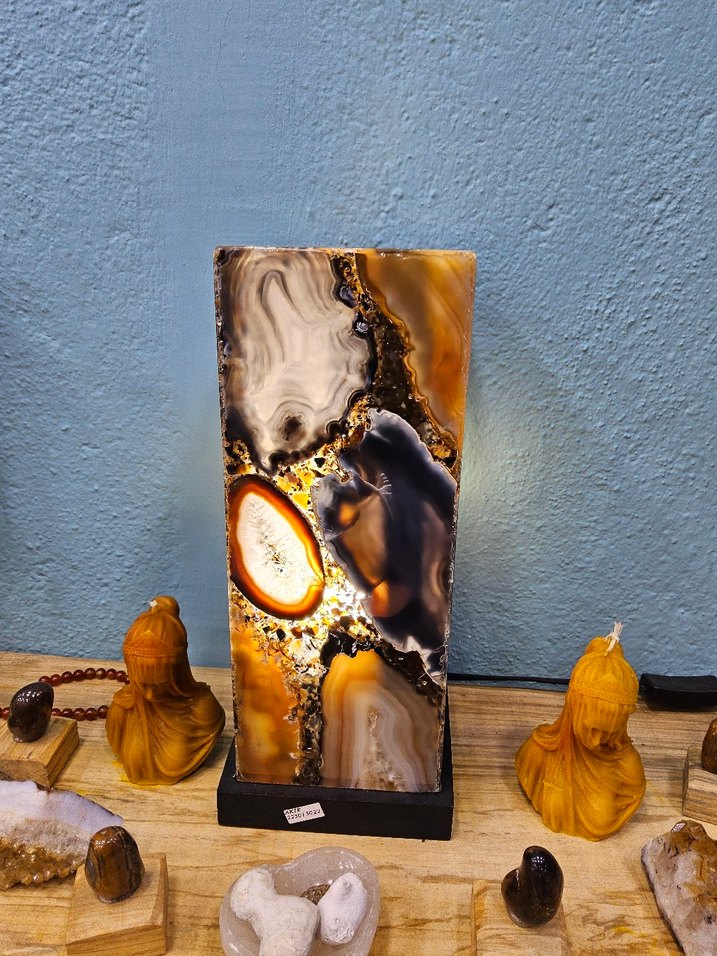 Renkli Doğal Taş Tasarımlı Masa Lambası - Görsel 4