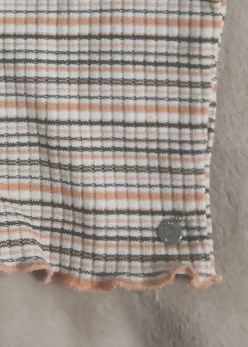 Bej Çizgili Kısa Kollu Crop Tişört 13 14 15 yaş icin uygun - Görsel 3