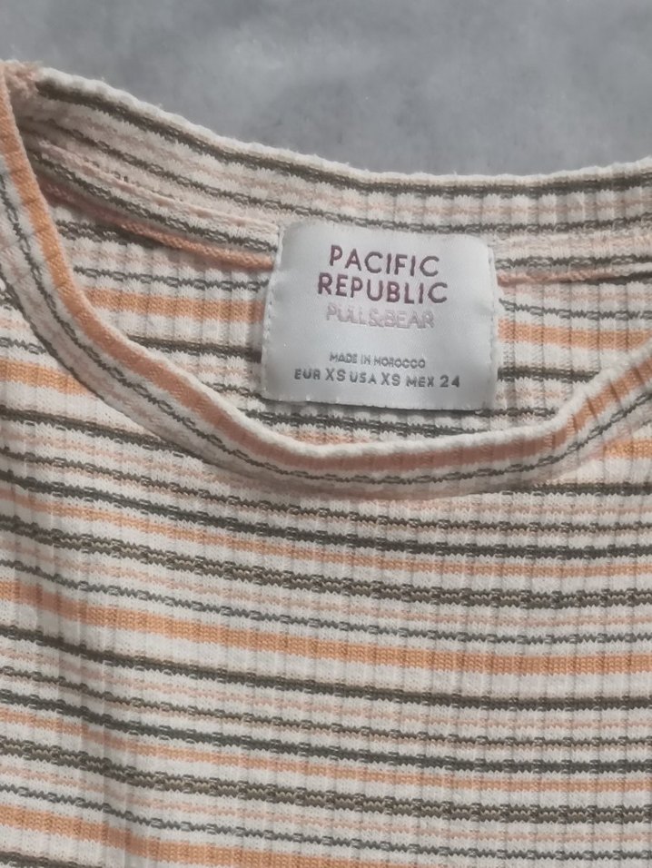 Bej Çizgili Kısa Kollu Crop Tişört 13 14 15 yaş icin uygun - Görsel 2