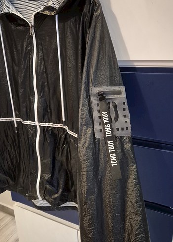 Siyah Kapüşonlu Kadın Yağmurluk - Görsel 6