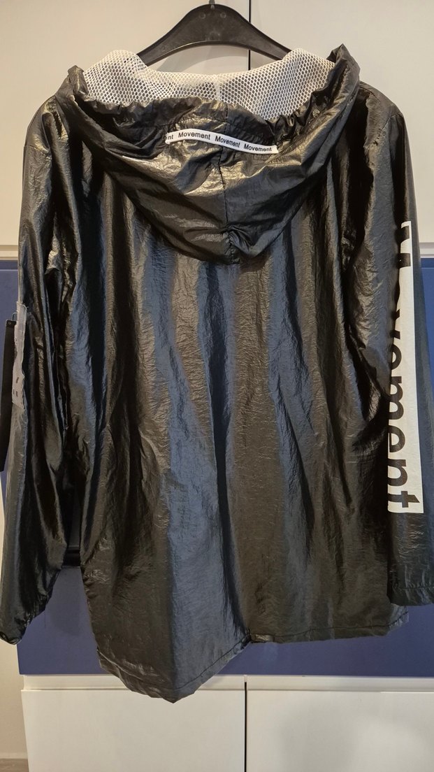 Siyah Kapüşonlu Kadın Yağmurluk - Görsel 5