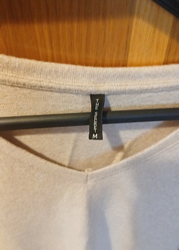 Bej V Yakalı Kadın Keten Kazak - Görsel 2