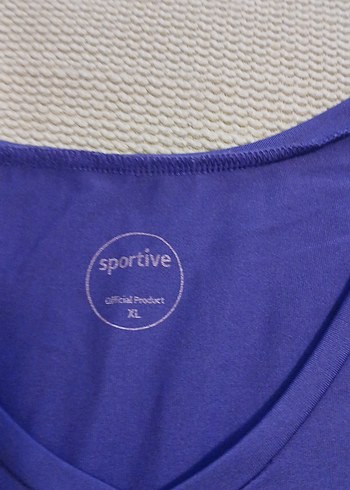 Mor V-Yaka Kısa Kollu Kadın Tişört - Görsel 2