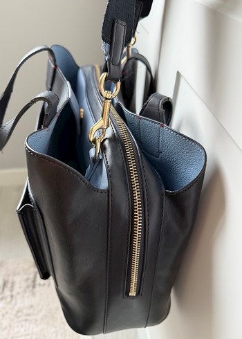 Tommy Hilfiger Lacivert Suni Deri Kadın Çanta - Görsel 4