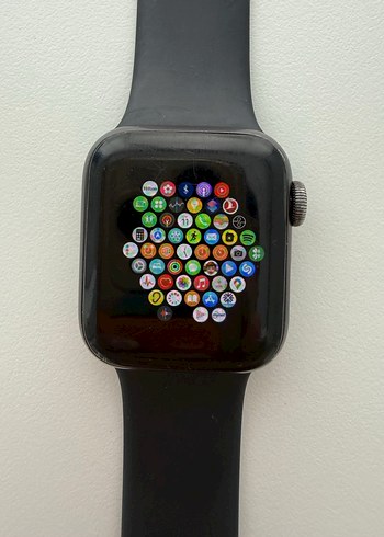 Apple Watch Series 5 Siyah Akıllı Saat - Görsel 2