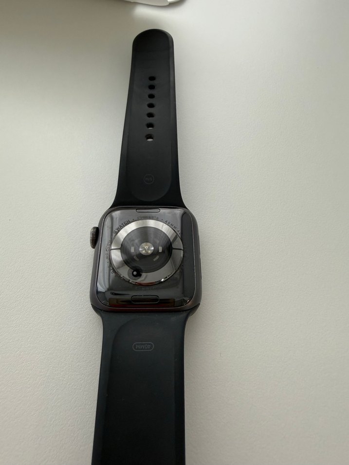 Apple Watch Series 5 Siyah Akıllı Saat - Görsel 5