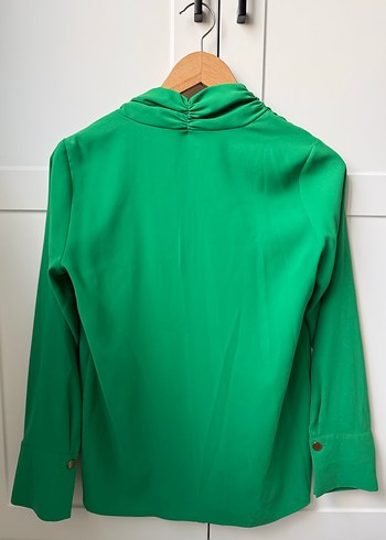 Zara Yeşil V Yakalı Salaş Gömlek - Görsel 3