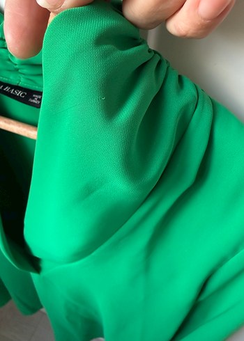 Zara Yeşil V Yakalı Salaş Gömlek - Görsel 6