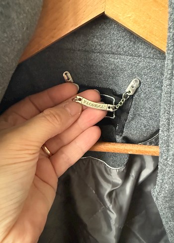 Y London Baskılı Uzun Gri Kaban - Görsel 4