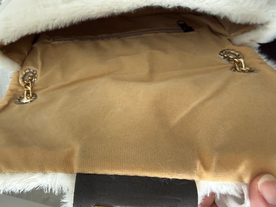 Kürk Peluş Detaylı Bej Kadın Omuz Çanta - Görsel 5