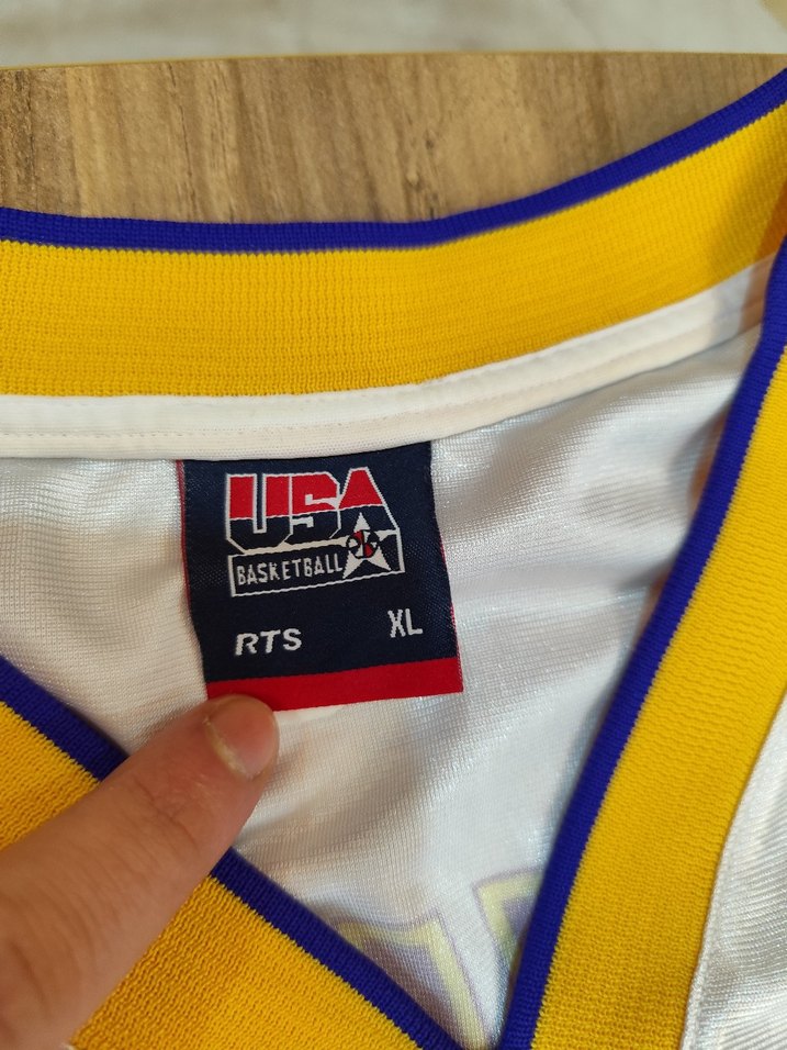 Lakers Kobe Bryant sarı beyaz forma - Görsel 4