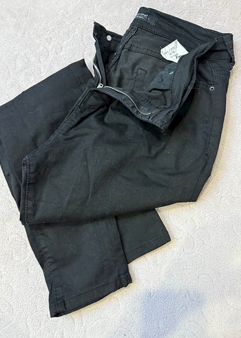 Düğmeli Siyah Keten Rahat Kesim Kadın Pantolon - Görsel 4