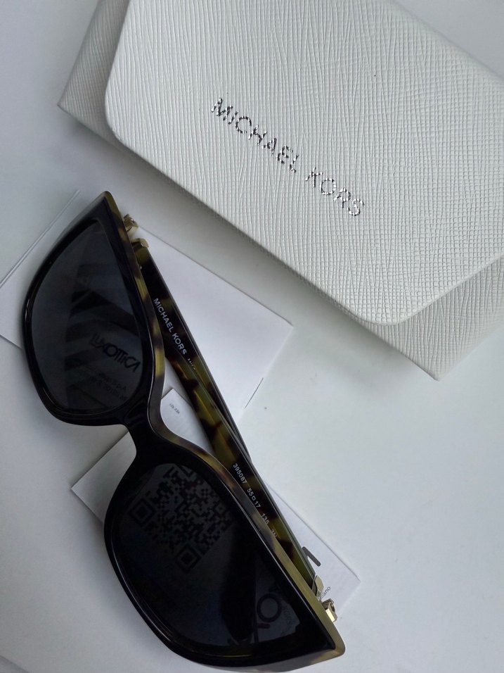 Kahverengi Şeffaf Klasik Kadın Güneş Gözlüğü - Görsel 5