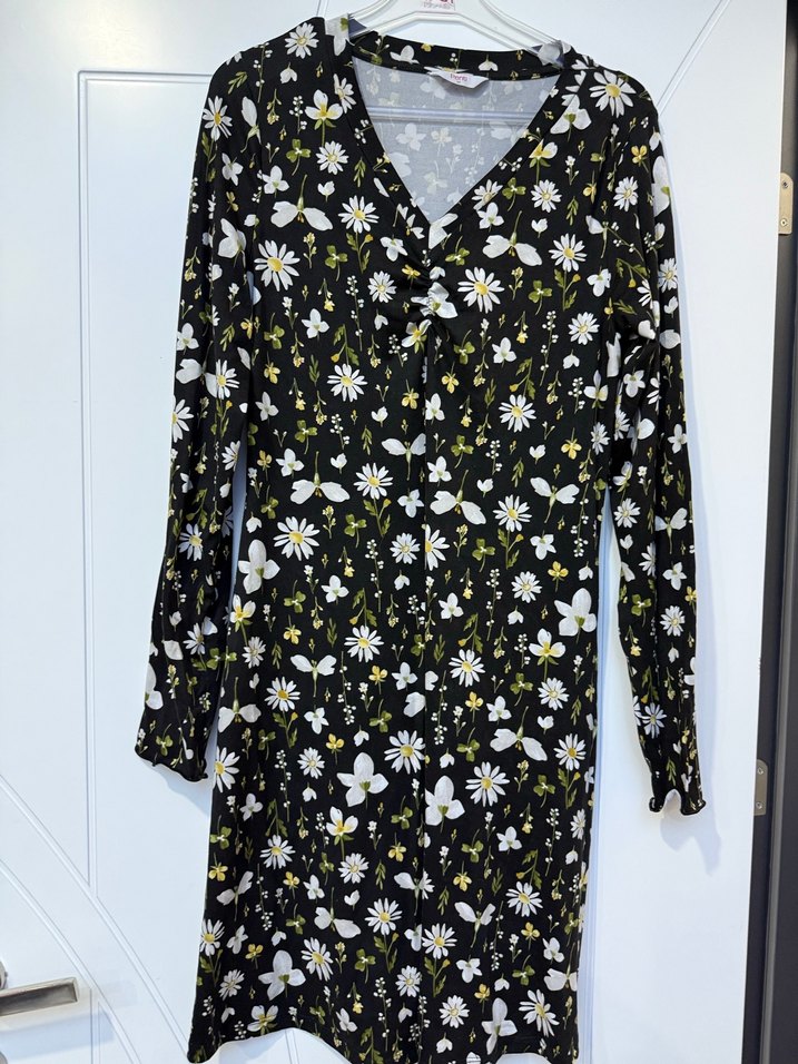 Çiçek Desenli, V Yakalı Bluzu elbisesi - Görsel 3