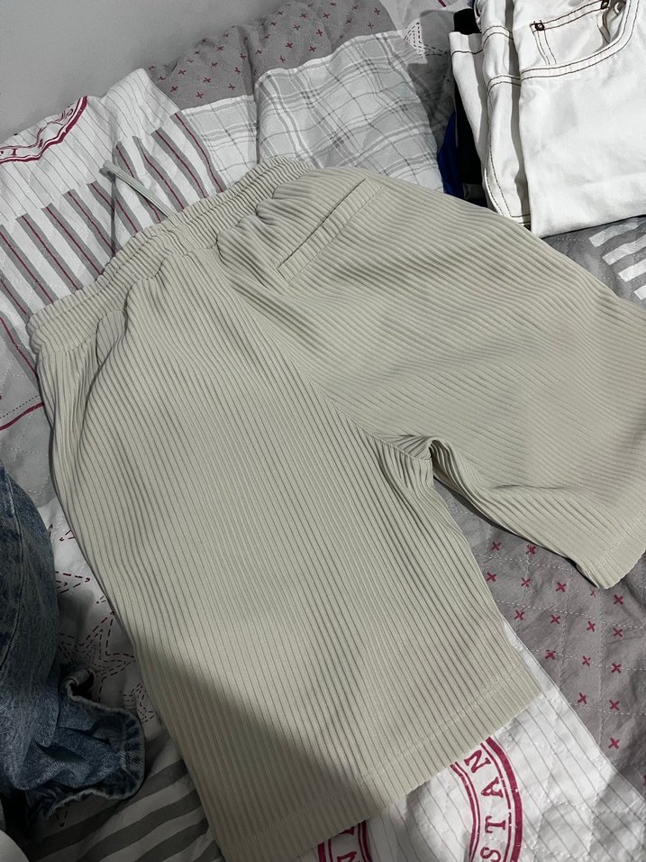 Gri Pilili Erkek Keten Midi Şort - Görsel 2