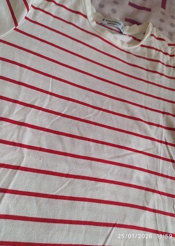 Beyaz Kırmızı Çizgili Kısa Kollu Kadın Tişört - Görsel 3