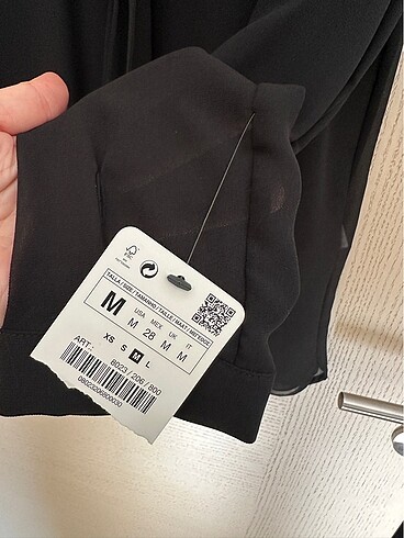 m Beden Zara gömlek bluz etiketli M
