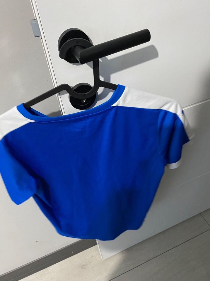 Erkek Çocuk Mavi V Yaka Kısa Kollu Tişört - Görsel 2