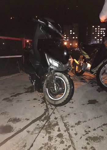 Kemerli Siyah Biker Motosiklet Kaskı - Görsel 3