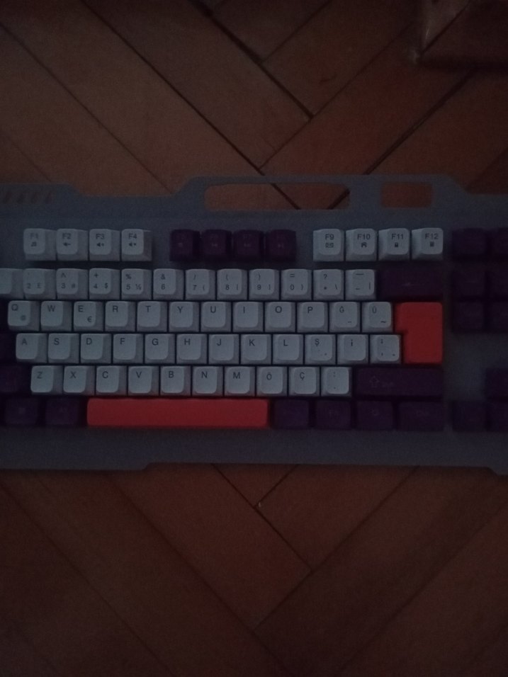 Gri Gövdeli Mor ve Beyaz rgb klavye - Görsel 3
