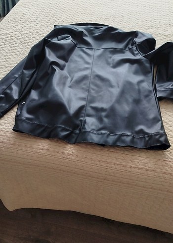 Düğmeli Siyah Deri Kadın Ceket - Görsel 3