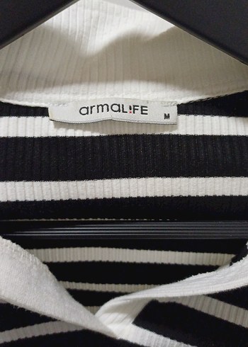 Uzun Kollu V Yaka Çizgili Crop - Görsel 3