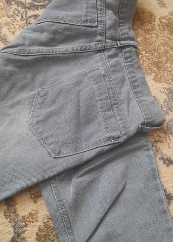 Gri Kadın Bol Kesim Midi Kot Pantolon - Görsel 3