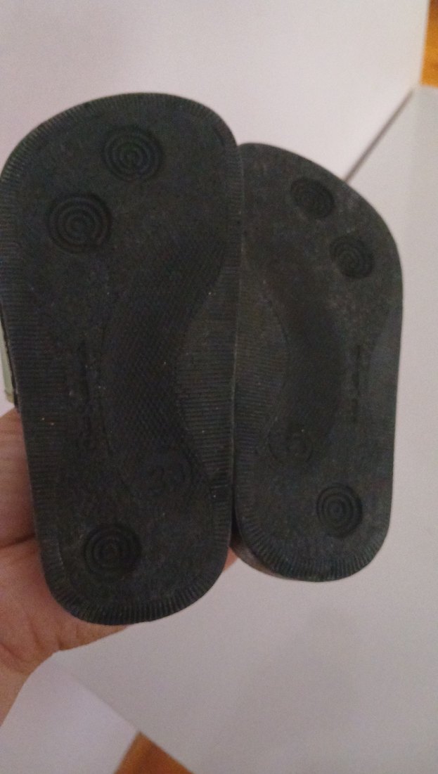 Kız Çocuk Altın Renkli Terlik - Görsel 3