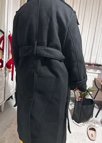 Siyah Çift Düğmeli Uzun Kaban - Görsel 2