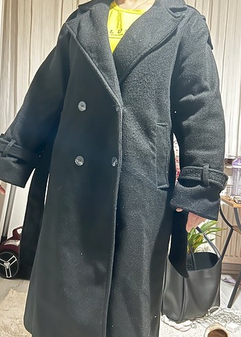 Siyah Çift Düğmeli Uzun Kaban - Görsel 4