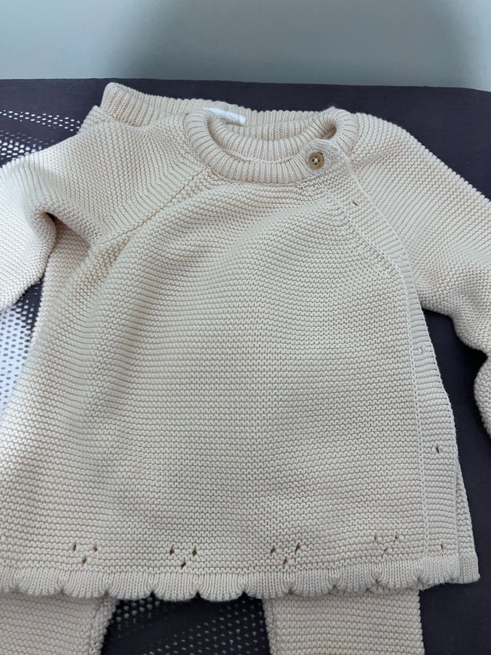 Kız Bebek Krem Triko Örgü Takım - Görsel 3