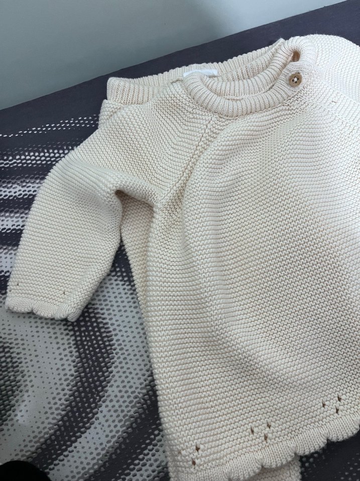 Kız Bebek Krem Triko Örgü Takım - Görsel 2